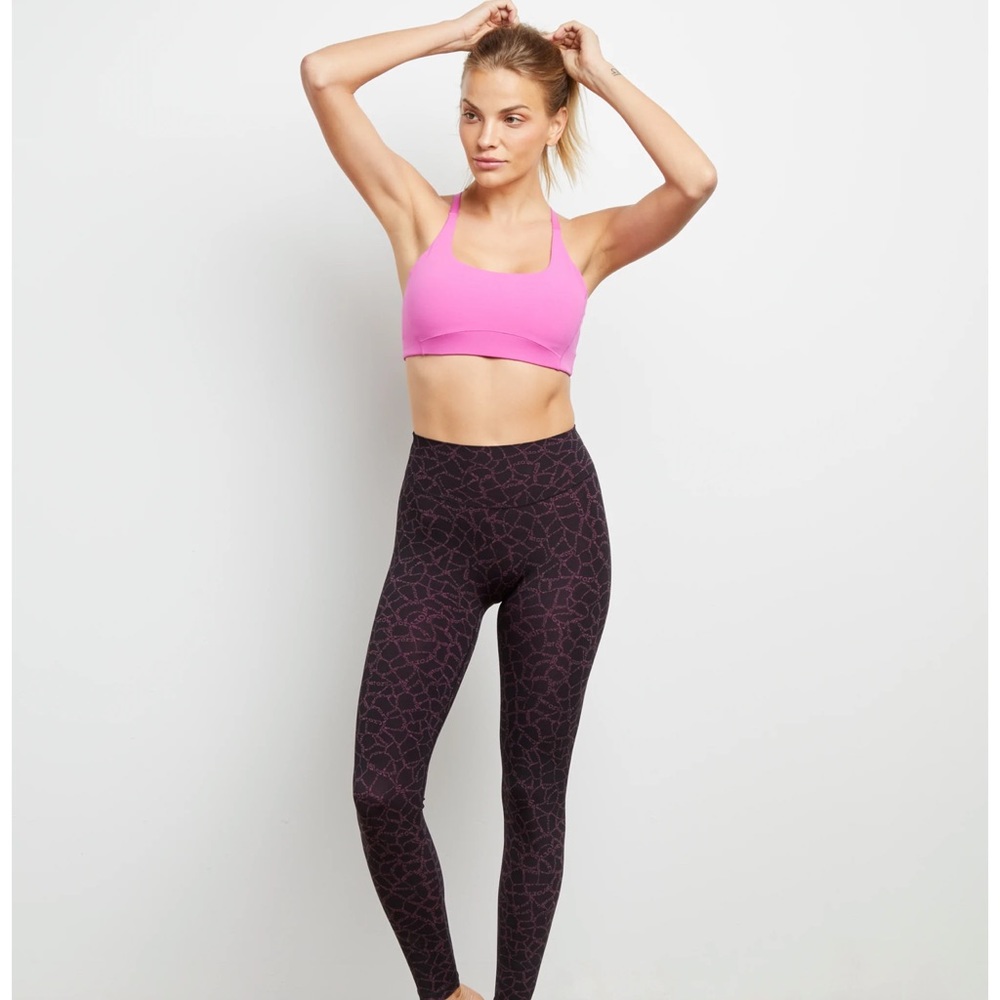 Stori Icon Sports Bra size 10 NWT
